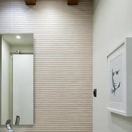 Stunning Modern Frontline - Rdr206 * Μαρμπέλλα